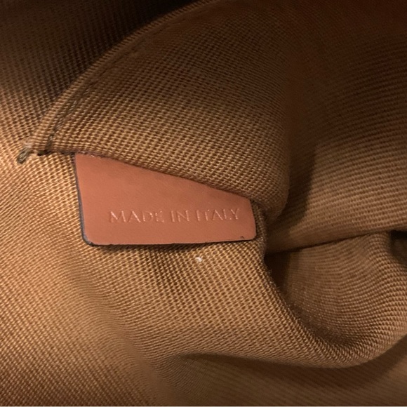 ❌SOLD❌ Celine Medium Zipped Cosmetic Pouch in Triomphe Canvas and Calfskin Tan - Picture 11 of 12